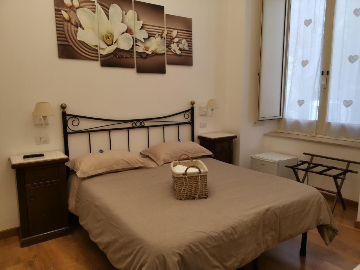 Bed and Breakfast Napoli Pietrasanta Lt Екстер'єр фото