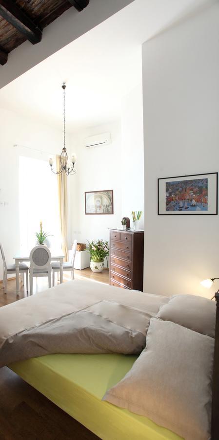 Bed and Breakfast Napoli Pietrasanta Lt Екстер'єр фото