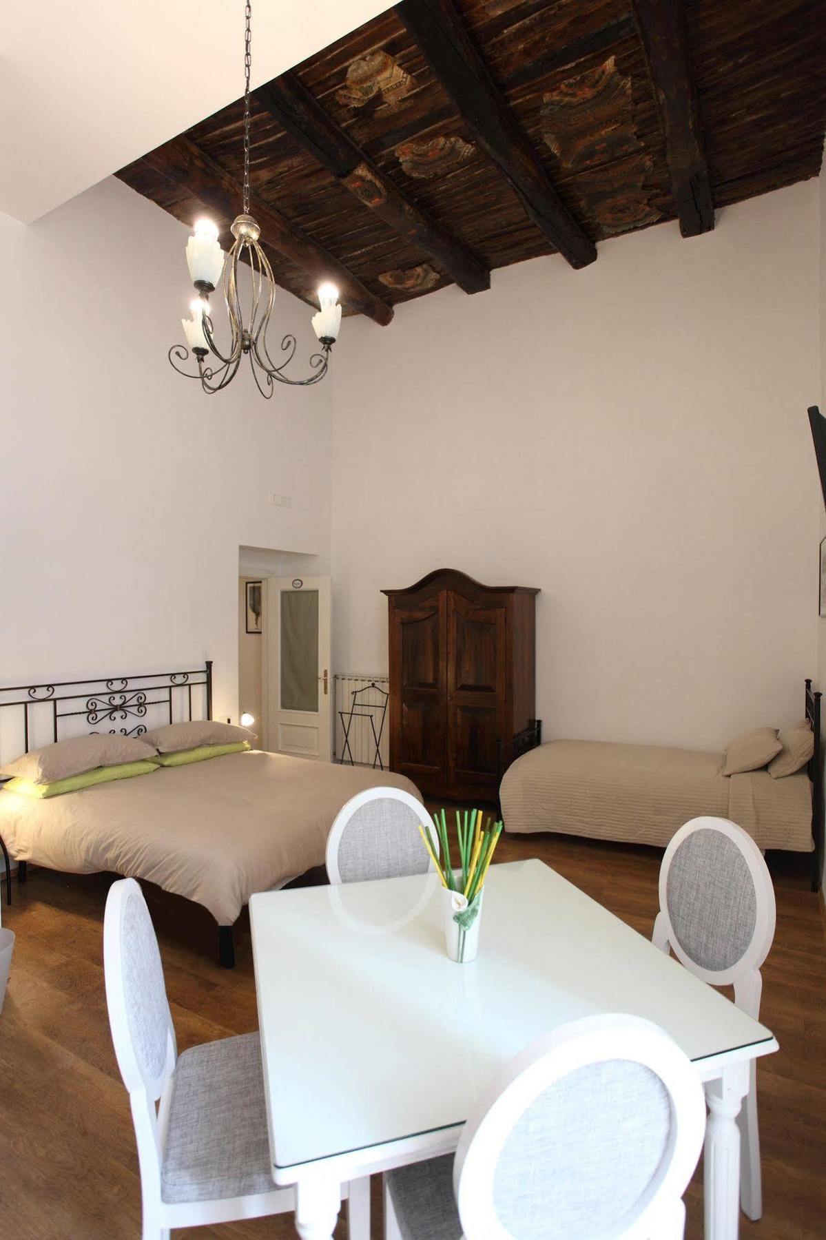 Bed and Breakfast Napoli Pietrasanta Lt Екстер'єр фото
