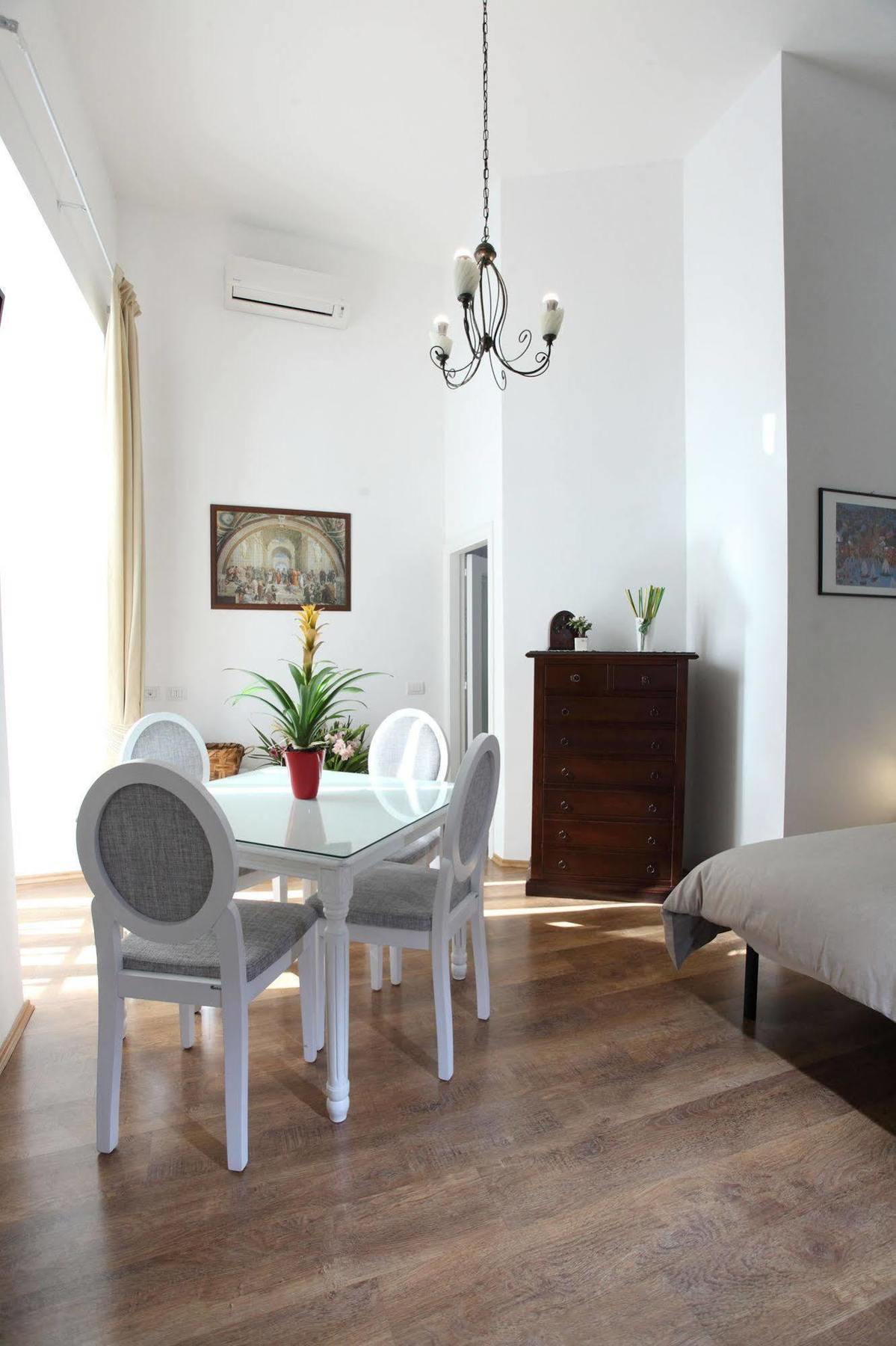 Bed and Breakfast Napoli Pietrasanta Lt Екстер'єр фото